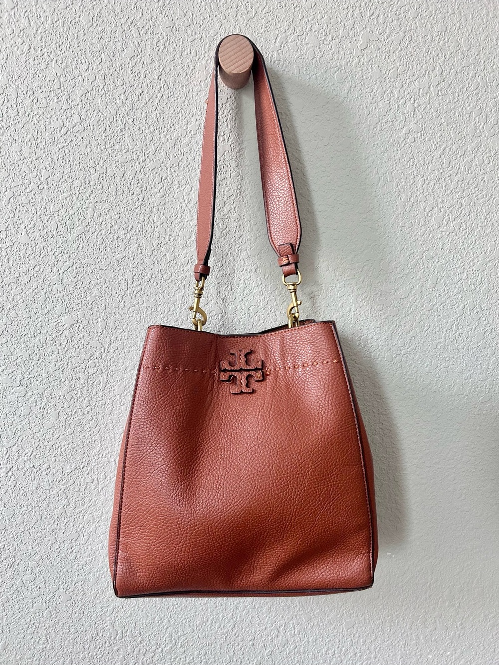 Tory Burch McGraw Pebbled Leather Bucket Bag Brown